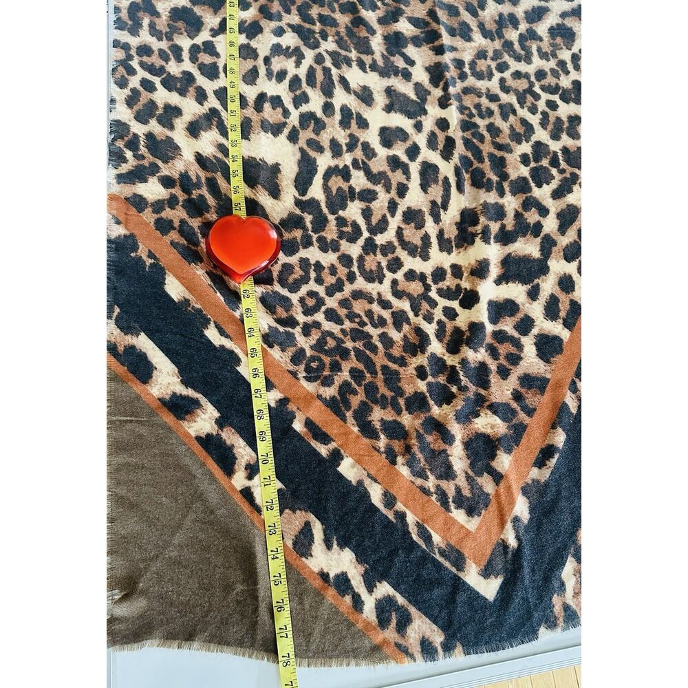 Vince Camuto Scarf Wrap Animal Print Brown Black w/Eyelash Fringe 32" x 76" Chic - Picture 6 of 8